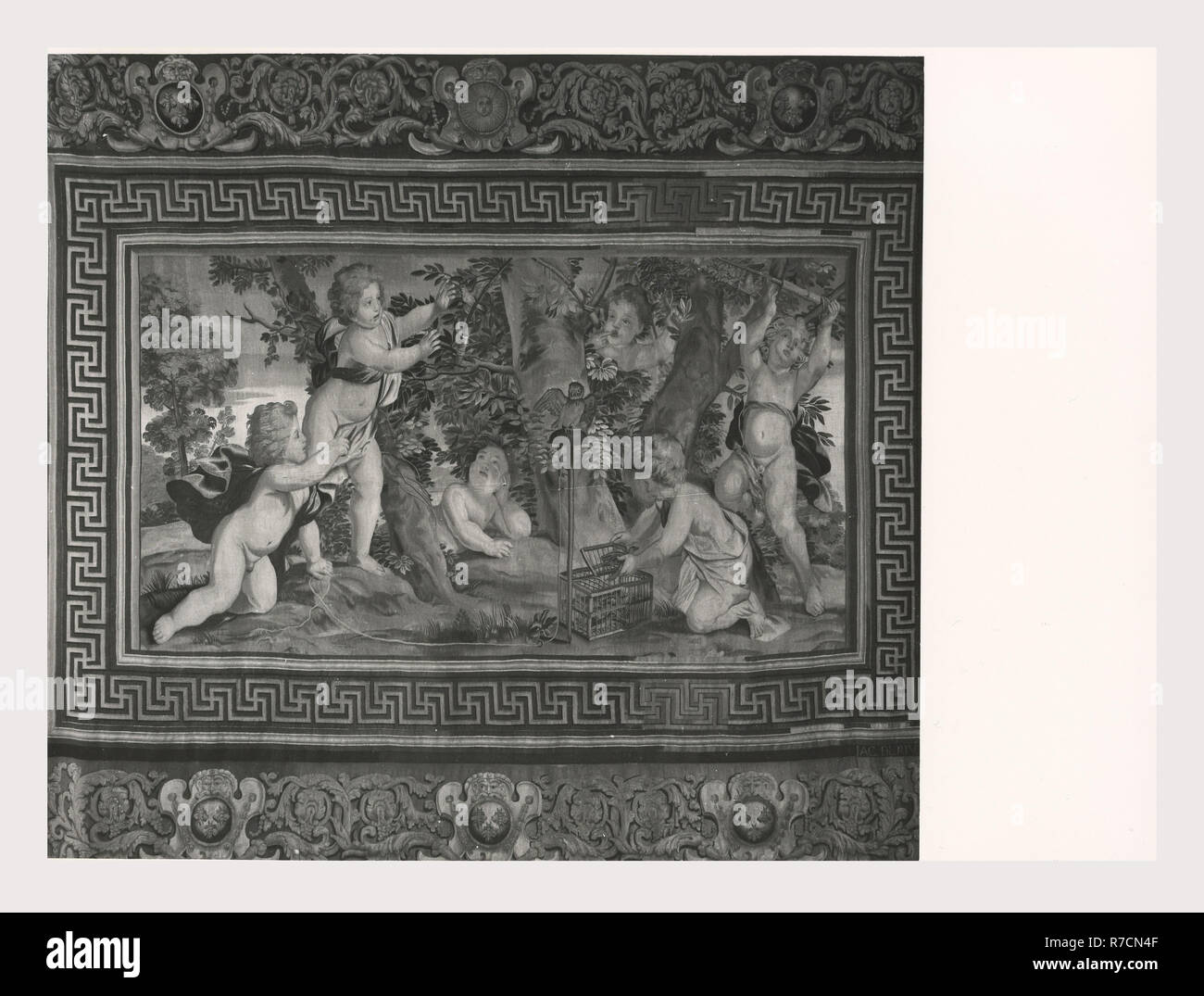 Lazio Roma Roma Palazzo Venezia, Museo, questa è la mia Italia, il paese italiano di storia visiva, post-medievale collezione arazzi Nella 'Sala Regia', che occupa le stanze dell'appartamento Balbo, dove Paolo II vissuto e radunò le sue collezioni. Tedesco e arazzi francesi del XVI secolo, tutti fabbricati a Bruxelles e cinque arazzi italiana dalla Riviera dopo vignetta di disegni da Giov. Franc. Romanelli nel 1637-42. Foto Stock