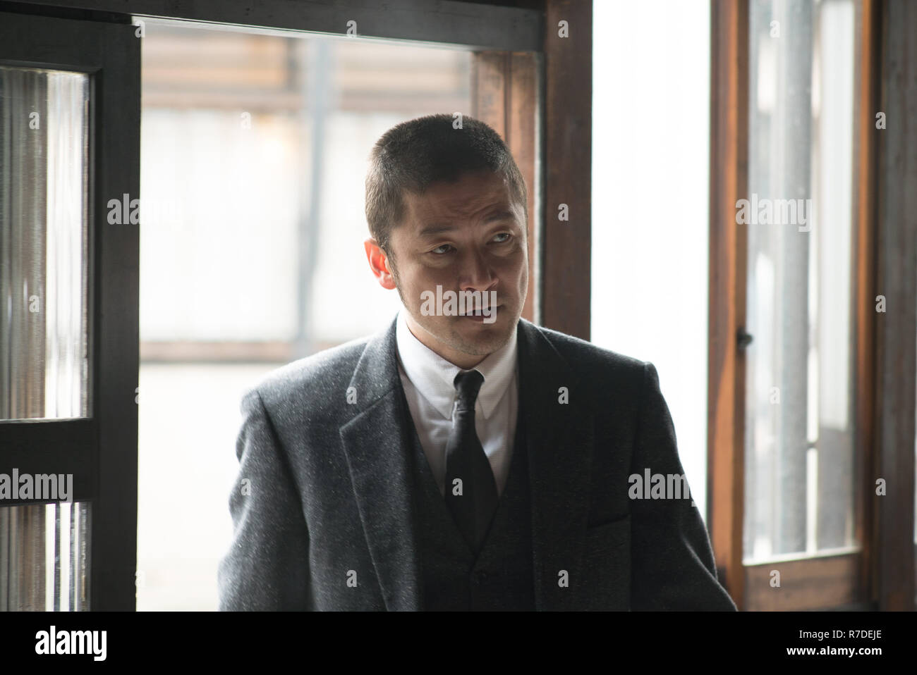 Data di rilascio: Marzo 9, 2018 Titolo: gli outsider STUDIO: Intrattenimento Linson Regia: Martin Zandvliet Trama: un epico impostato nel post-Seconda Guerra Mondiale in Giappone e centrato su un american ex G.I. che unisce la Yakuza. STARRING: Jared Leto come Nick Lowell. (Credito Immagine: © Linson Entertainment/Entertainment Immagini) Foto Stock
