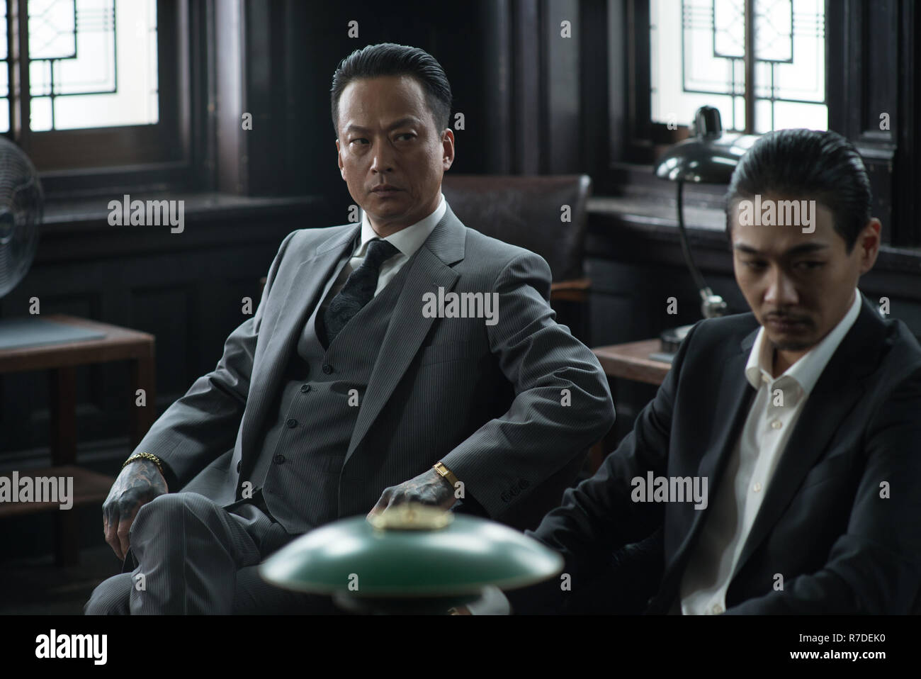 Data di rilascio: Marzo 9, 2018 Titolo: gli outsider STUDIO: Intrattenimento Linson Regia: Martin Zandvliet Trama: un epico impostato nel post-Seconda Guerra Mondiale in Giappone e centrato su un american ex G.I. che unisce la Yakuza. STARRING: Jared Leto come Nick Lowell. (Credito Immagine: © Linson Entertainment/Entertainment Immagini) Foto Stock