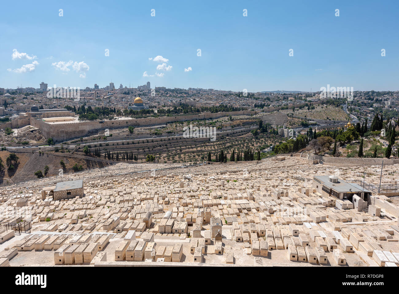 Gerusalemme, Israele - 13 settembre 2020 - le migliaia di tombe ebraiche sul monte delle olive, Gerusalemme, Israele. Foto Stock