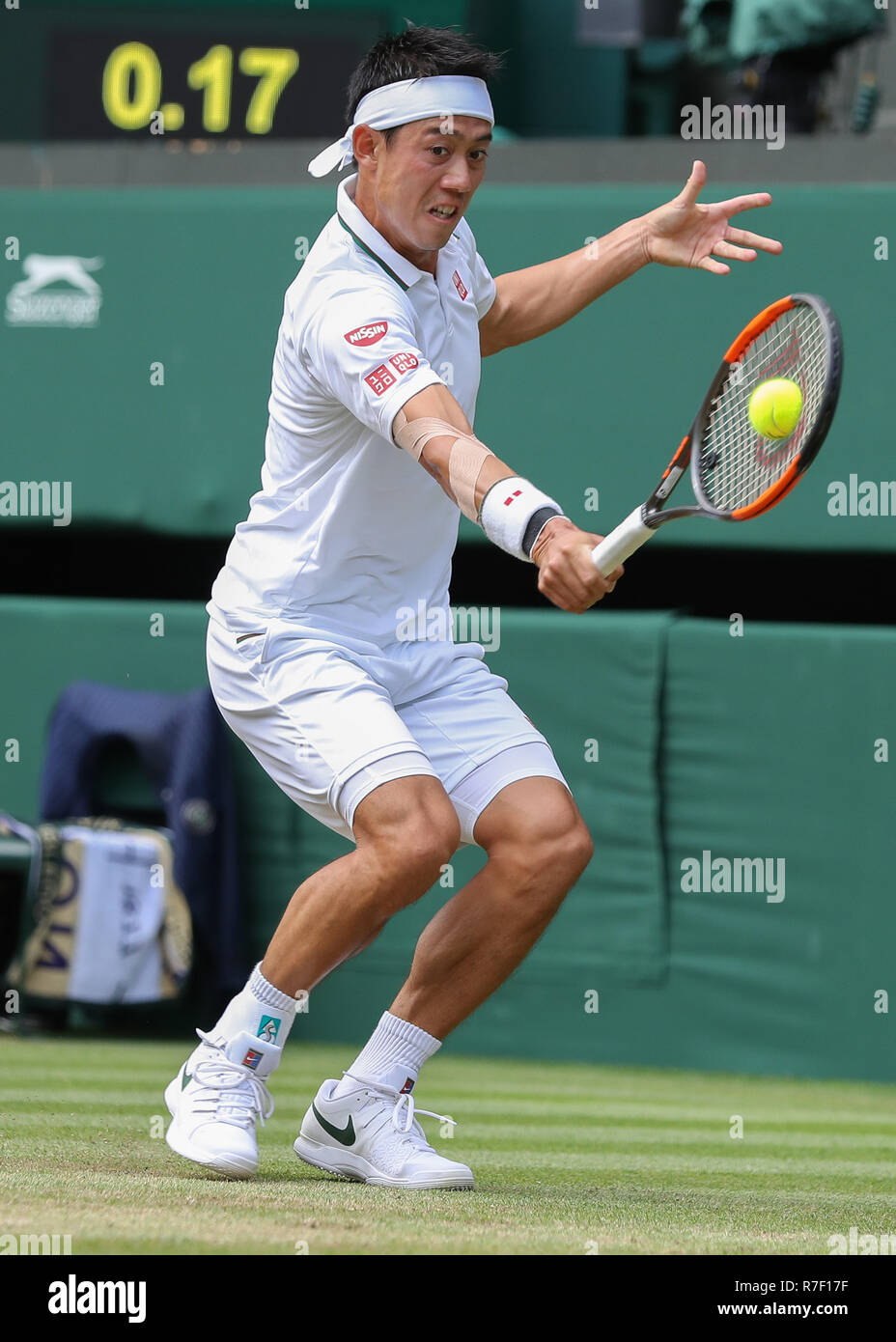 Giocatore giapponese Kei Nishikori in azione a Wimbledon, Londra, Gran Bretagna, Regno Unito. Foto Stock