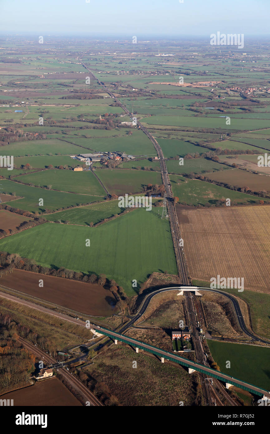 Vista aerea adottate nelle vicinanze del Thorpe Marsh, Doncaster del principale costa est della linea ferroviaria in direzione nord verso York Foto Stock