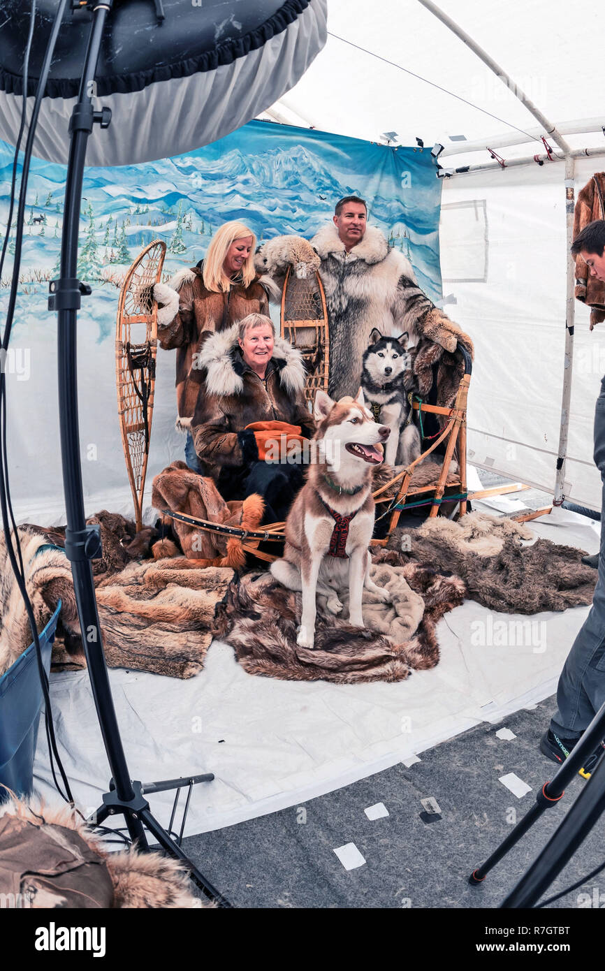 Foto in studio in una tenda a filmare storie su Alaska, Fiera di ancoraggio e Festival, Alaska, STATI UNITI D'AMERICA Foto Stock