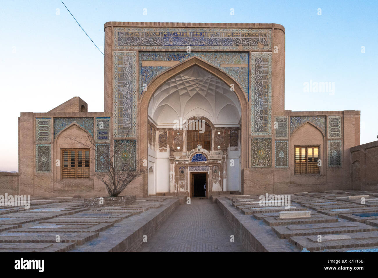 Facciata del Santuario di Mawlana Abdur Rahman Jami, Herat più grande del xv secolo del poeta, Herat, provincia di Herat, Afghanistan Foto Stock