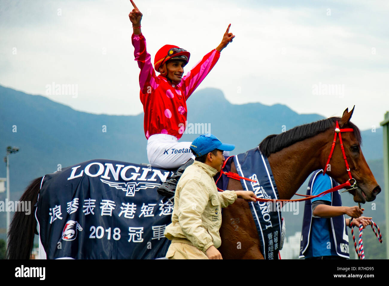 Sha Tin, Nuovi Territori, STATI UNITI D'AMERICA. Il 9 dicembre, 2018. SHA TIN, HONG KONG-dicembre 09: il sig. incredibile #2, cavalcato da Karis Teetan, vince la Hong Kong Sprint a Sha Tin Racecourse su dicembre 9, 2018 in Sha Tin, Nuovi Territori di Hong Kong. Kaz Ishida/Eclipse Sportswire/CSM/Alamy Live News Foto Stock