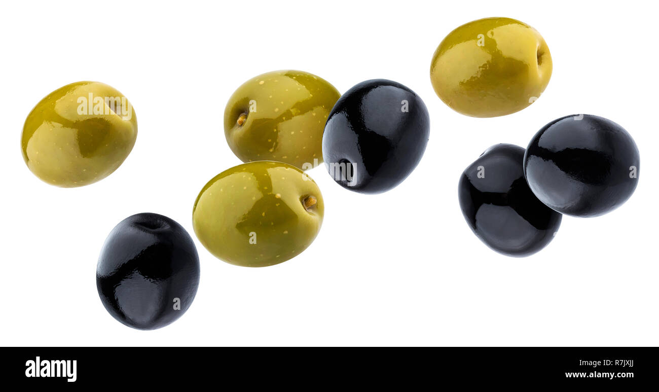Verde e olive nere isolato su sfondo bianco con tracciato di ritaglio Foto Stock