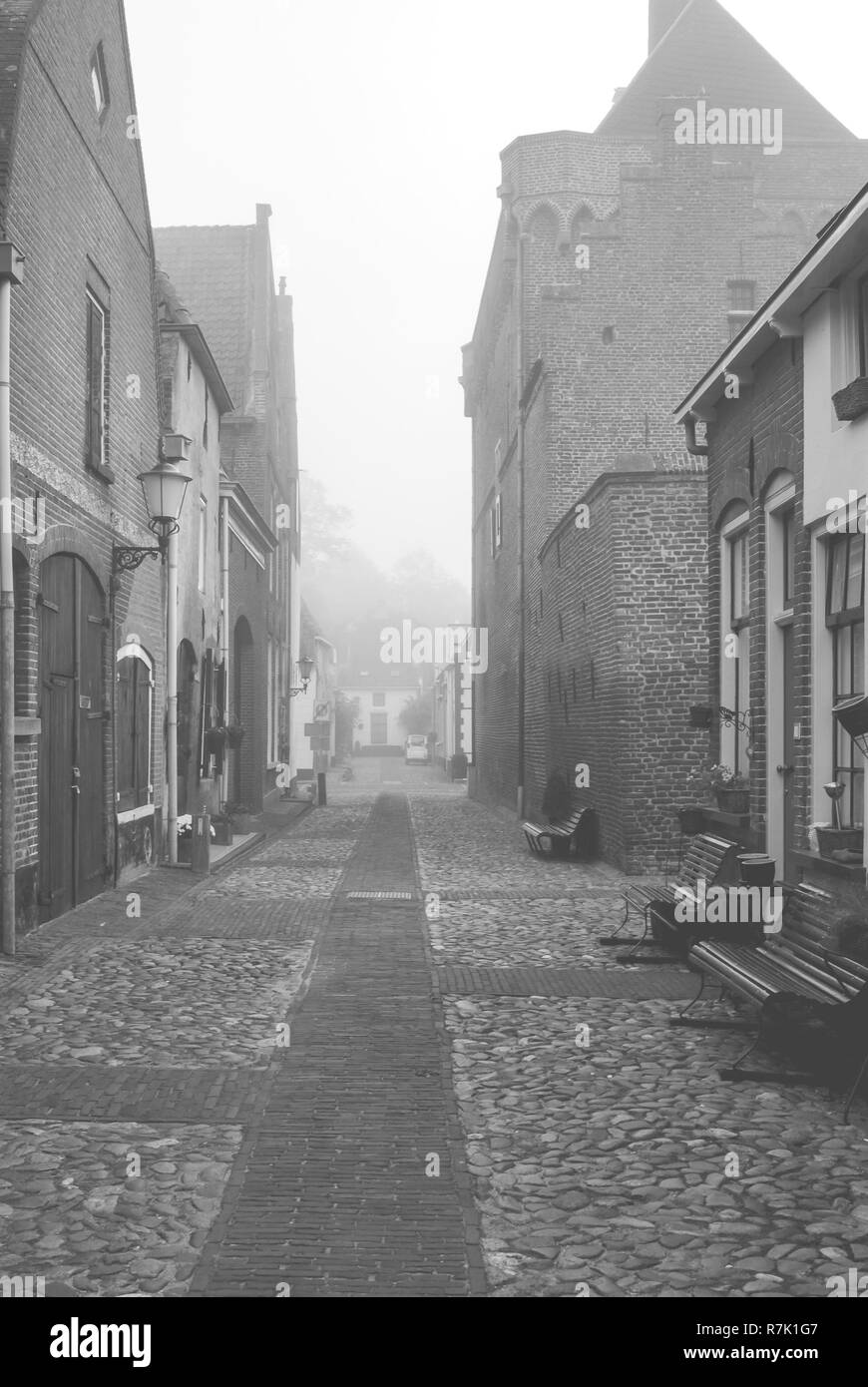 Elburg è una tipica fortezza olandese di città a est di Olanda Foto Stock