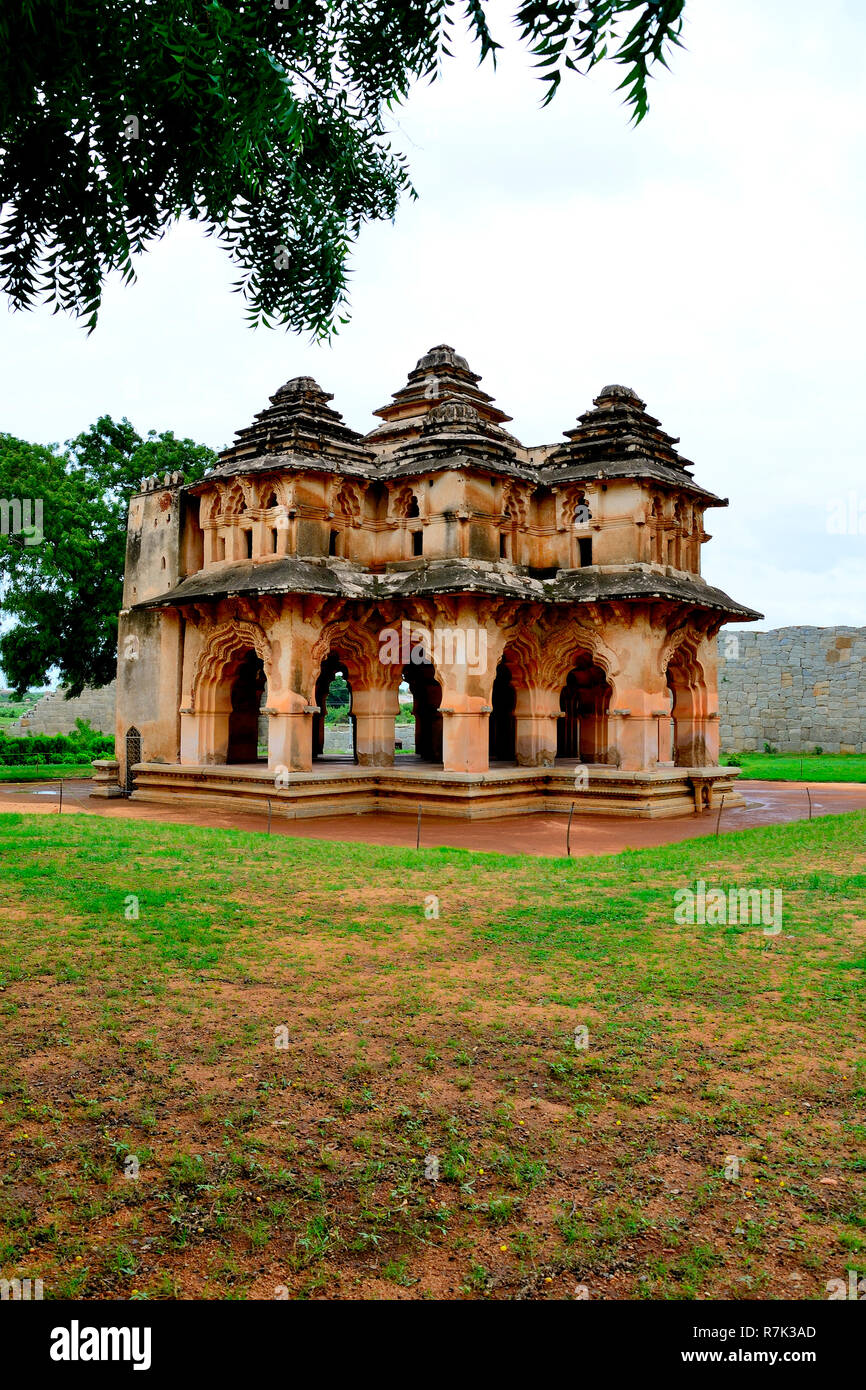 Lotus Mahal o Lotus Temple, Hampi, Karnataka, India Foto Stock