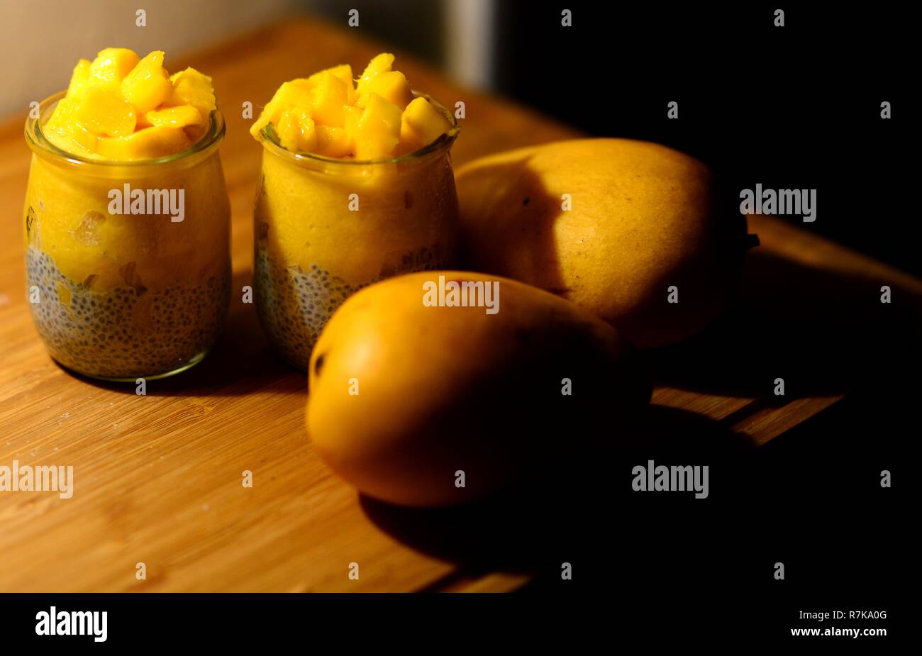 Gustosi piatti a base di piante sane e colorato il real food Foto Stock