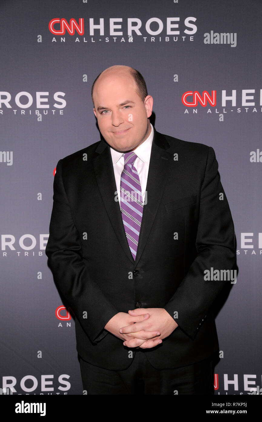 New York, Stati Uniti d'America. 9 Dic 2018. Brian Stelter assiste la dodicesima edizione CNN Heroes: Un All-Star omaggio al Museo Americano di Storia Naturale il 9 dicembre 2018 nella città di New York. Credito: Ron Adar/Alamy Live News Foto Stock