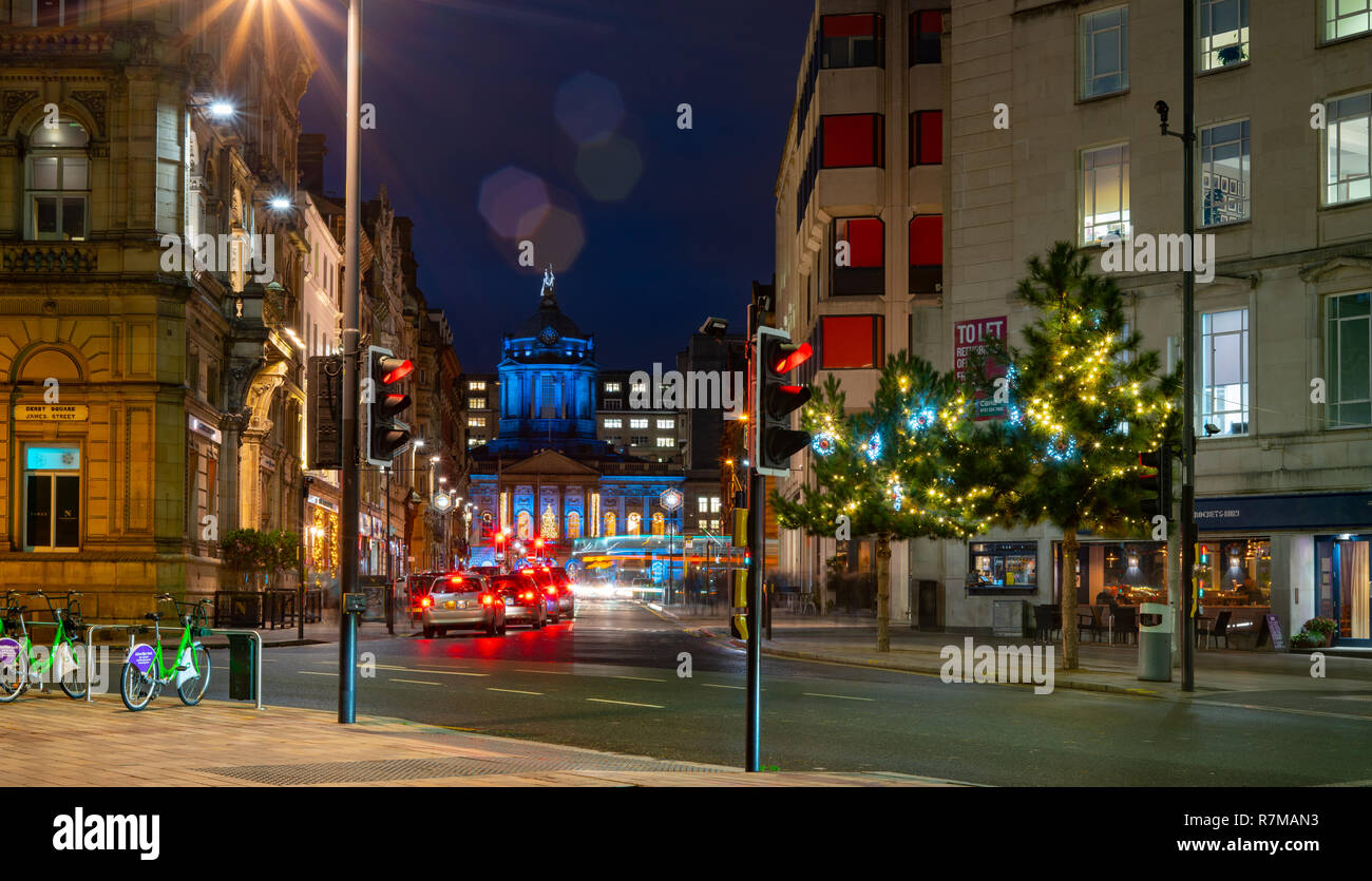 Municipio di Liverpool, da Castle Street. Immagine presa nel dicembre 2018. Foto Stock