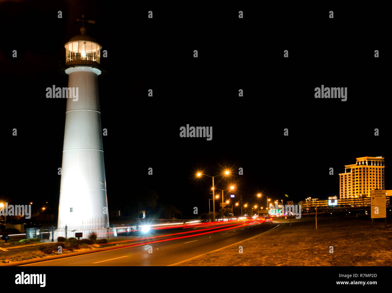 Il Biloxi Lighthouse e il Beau Rivage Casino sono nella foto di notte, Sett. 22, 2010. Foto Stock