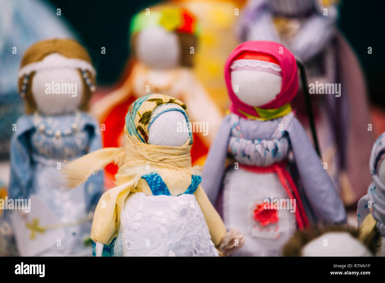 Distretti di Vetka, Bielorussia - Giugno 23, 2018: folk russo bambola. Nazionale di Musica Folk tradizionale bambole sono popolari souvenir dalla Russia Foto Stock