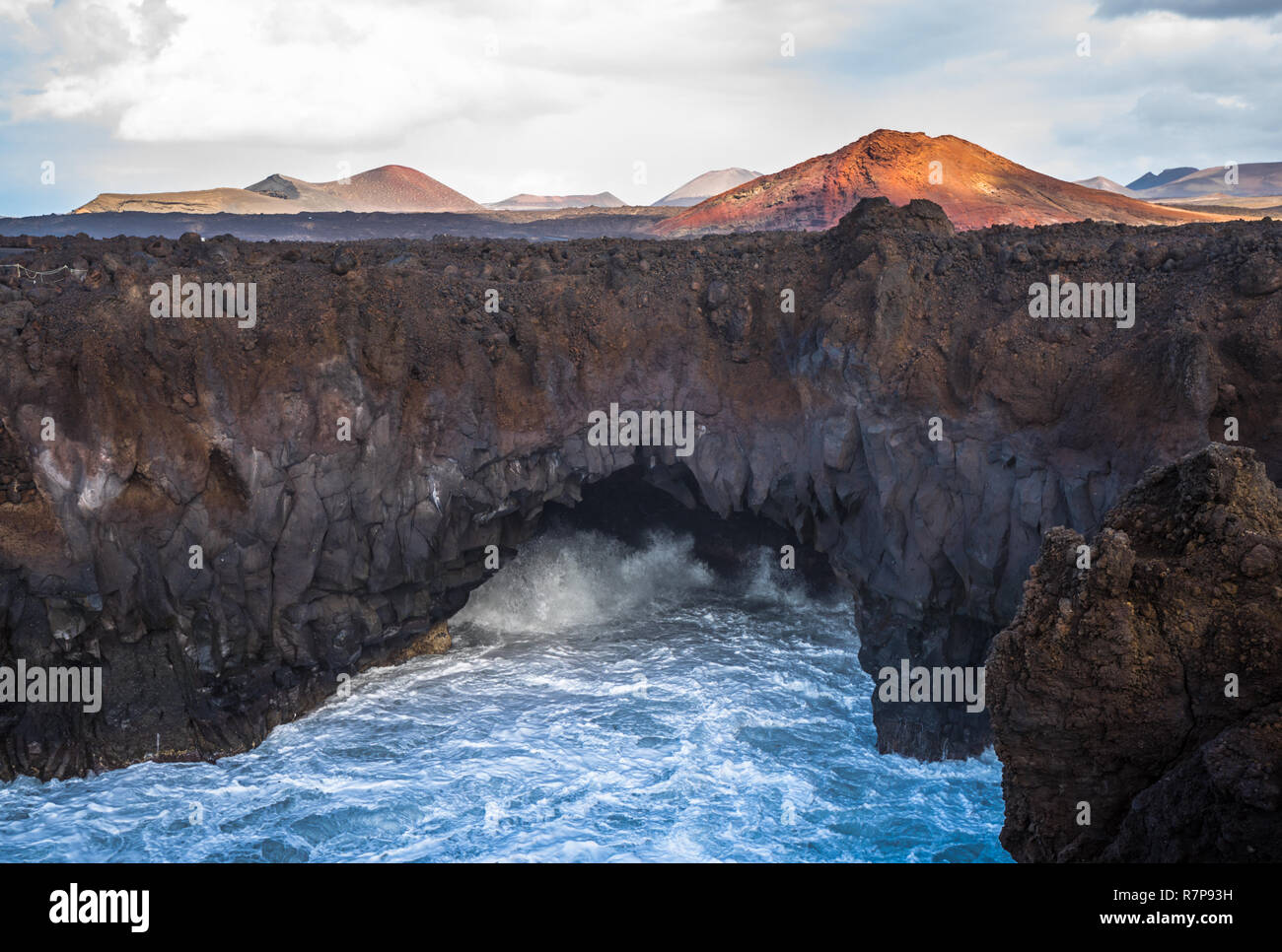 Los Hervideros grotte di lava a Lanzarote, Isole canarie, Spagna Foto Stock