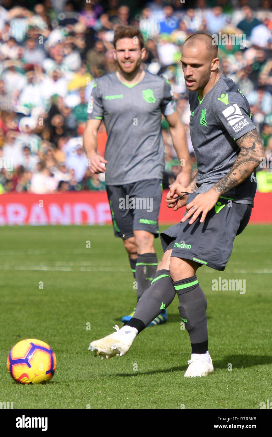 SEVILLA, 02-12-2018. Primera Division campionato spagnolo. LaLiga. Estadio Benito Villamarin. Sandro Ramirez (Real Sociedad) durante il gioco Real Betis - Real Sociedad. Foto Stock