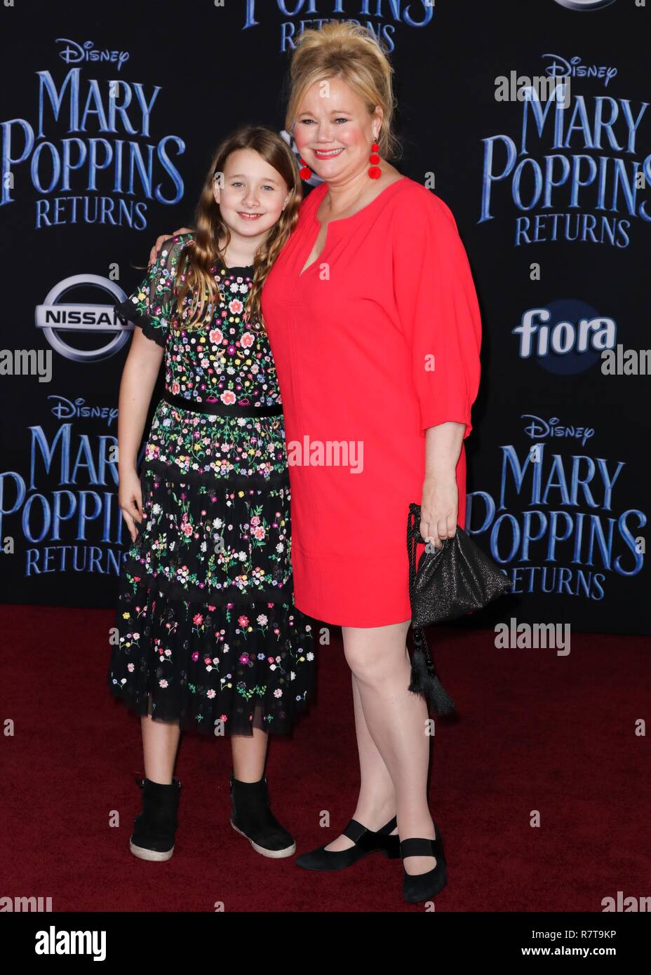 HOLLYWOOD, Los Angeles, CA, Stati Uniti d'America - 29 novembre: Ava Rhea Economopoulos, Caroline Rhea arrivare alla prima Mondiale di Disney's 'Mary Poppins restituisce" tenutasi presso l'El Capitan theater su Novembre 29, 2018 a Hollywood e Los Angeles, California, Stati Uniti. (Foto di David Acosta/Image Press Agency) Foto Stock
