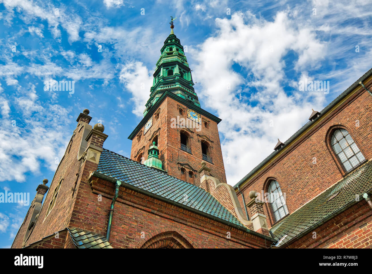 Copenaghen, la chiesa di San Nicola (Kunsthallen Nikolaj) Foto Stock