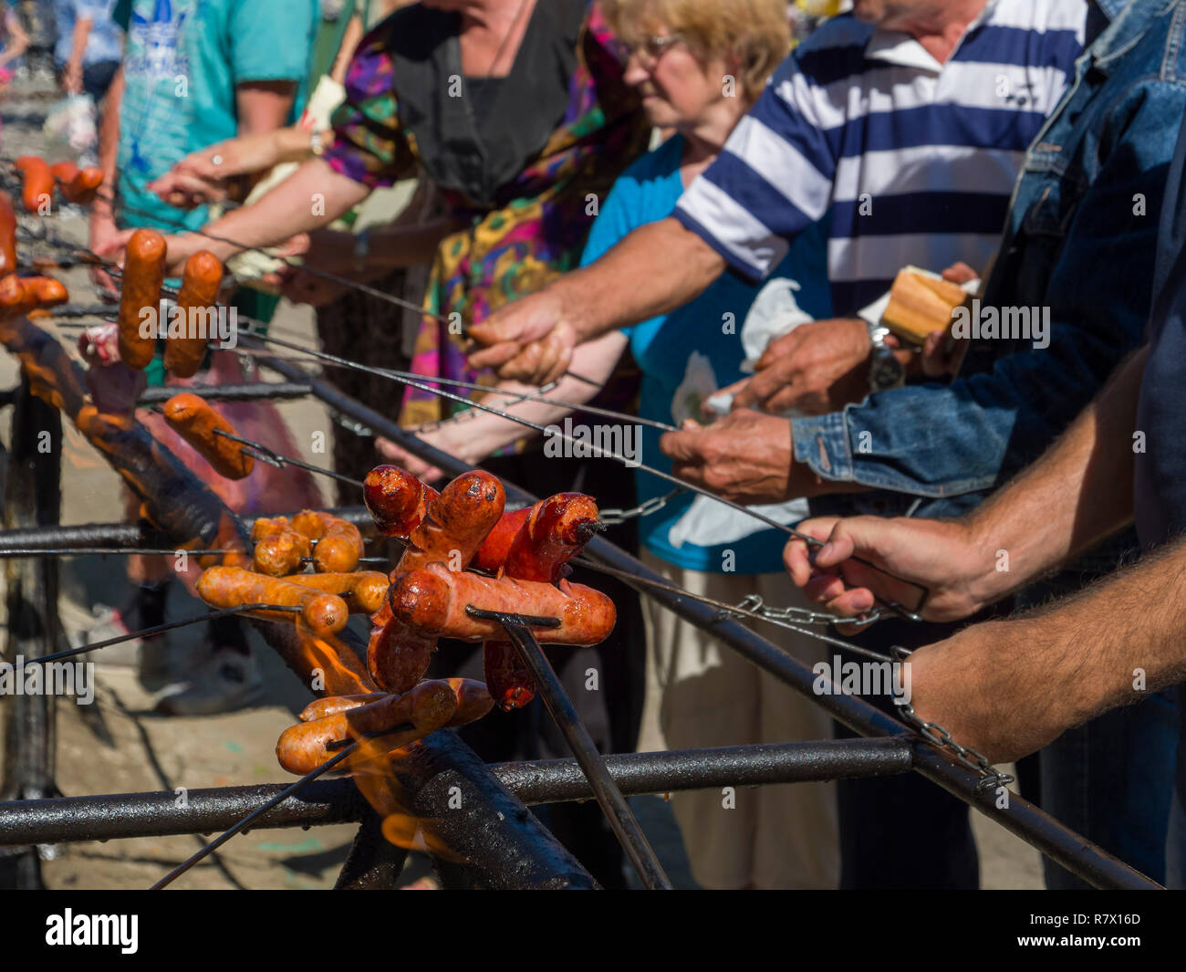 Grillen beim Traubenfest, Vrsac, Vojvojina, Serbien, Europa Foto Stock