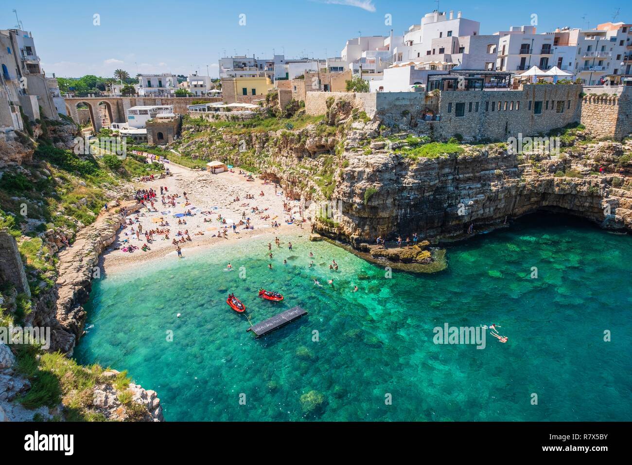 Litalia Puglia Polignano A Mare Lama Monachile Spiaggia