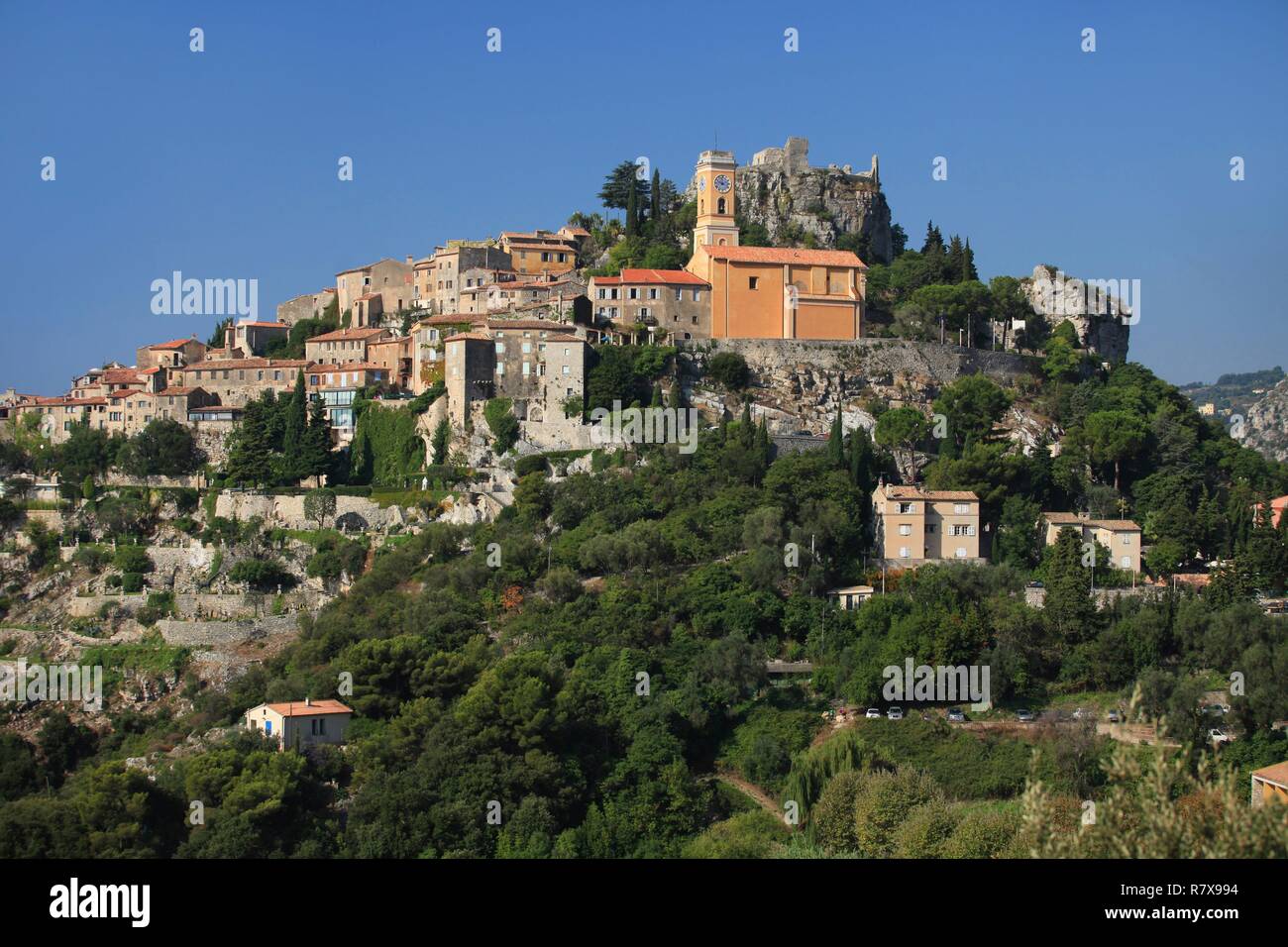 Francia, Alpes Maritimes, la collina del villaggio di Eze Foto Stock