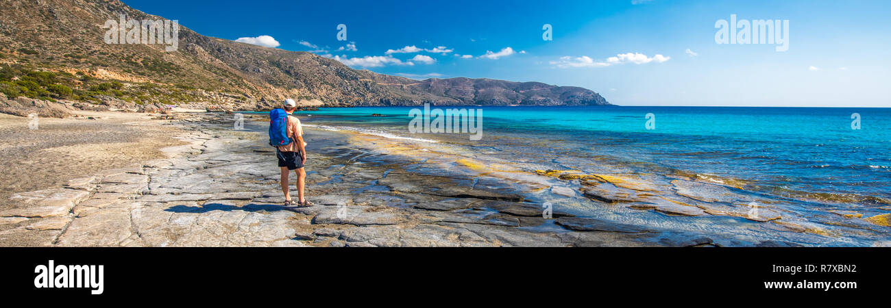 Kedrodasos spiaggia vicino Elafonissi beach sull'isola di Creta con azure acqua chiara, la Grecia, l'Europa. Creta è la più grande e la più popolosa dell'ISL Greco Foto Stock