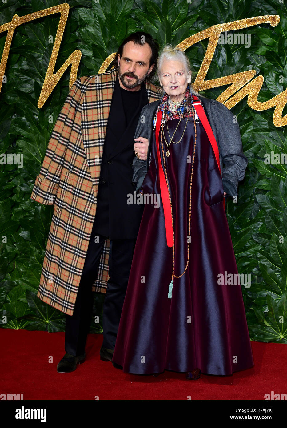 Andreas Kronthaler e Vivienne Westwood frequentando il Fashion Awards in associazione con Swarovski tenutosi presso la Royal Albert Hall, Kensington Gore, Londra. Foto Stock