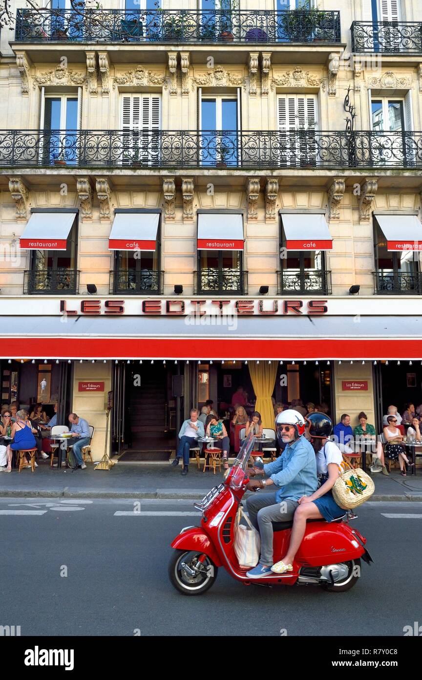 Francia, Parigi, Carrefour de l'Odeon, cafè les Editeurs Foto Stock