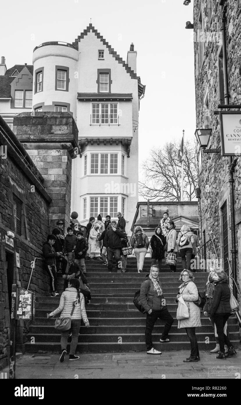 Edimburgo MERCATINI DI NATALE 2018. Editoriale di Edimburgo. Edimburgo in inverno. Foto Stock