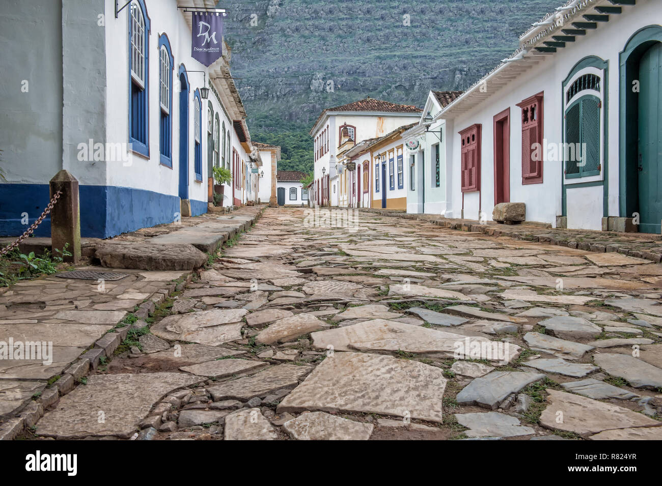 Rua Direita, una strada a ciottoli, Tiradentes, Minas Gerais, Brasile Foto Stock