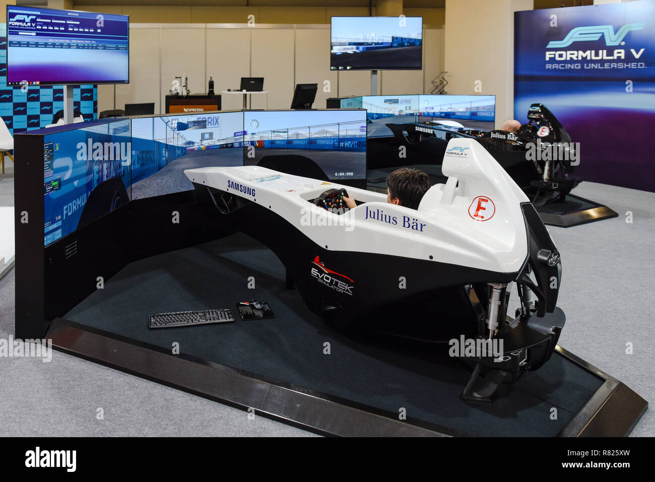 Formula e racing simulatore di auto, Zurigo motor show, Zurigo, Svizzera Foto Stock