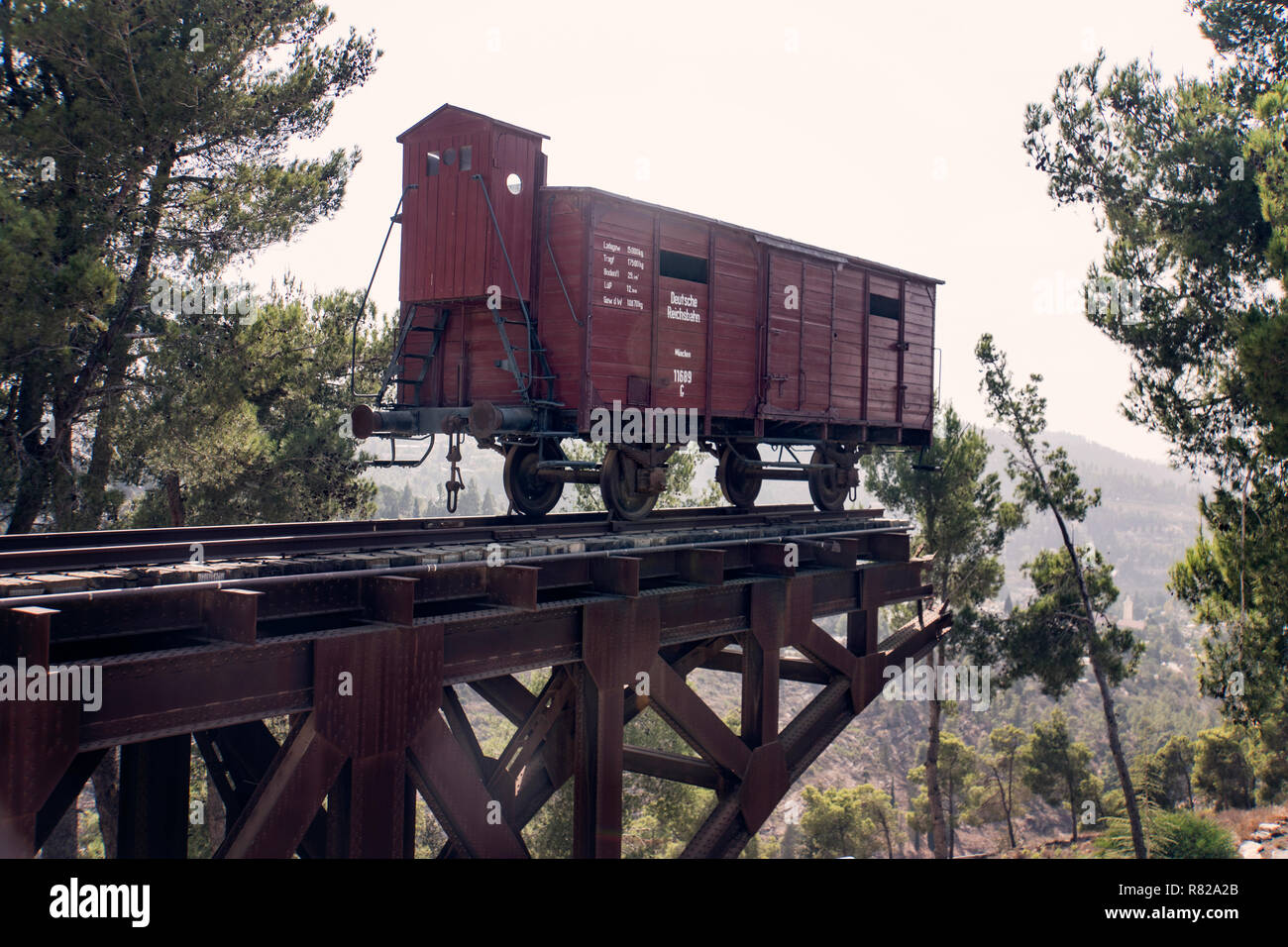 Treno di Olocausto a Yad Vashem a Gerusalemme. in treno in cui i nazisti trasportati gli ebrei e i prigionieri di guerra di distruzione nei campi di concentramento. Foto Stock