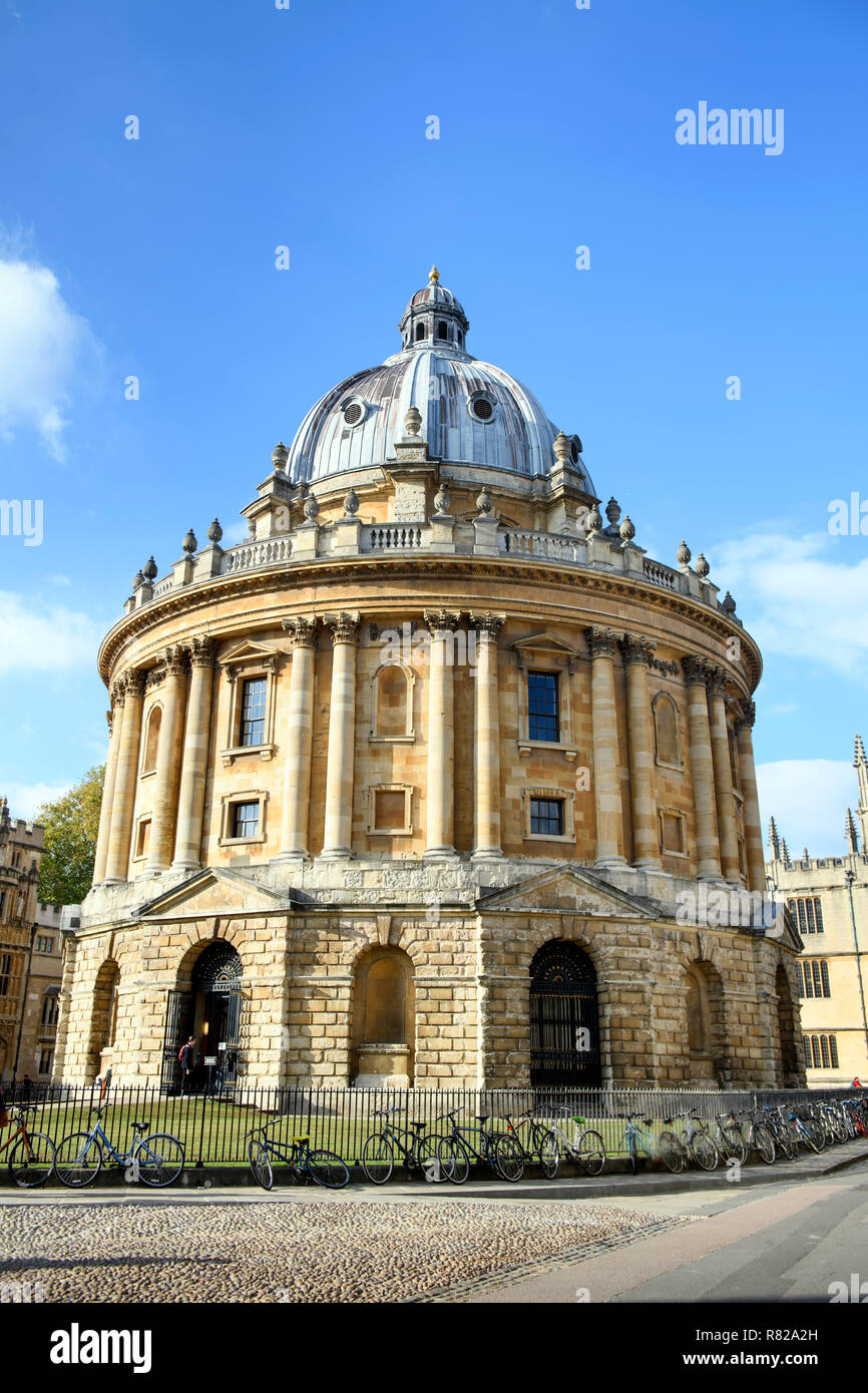 La Radcliffe Camera, Sala di lettura della Biblioteca Bodleiana dell'Università di Oxford, Regno Unito Foto Stock