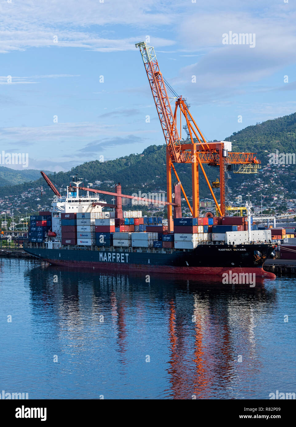 Marfret Guyane contenitore nave al porto di Spagna, Trinidad & Tobago Foto Stock