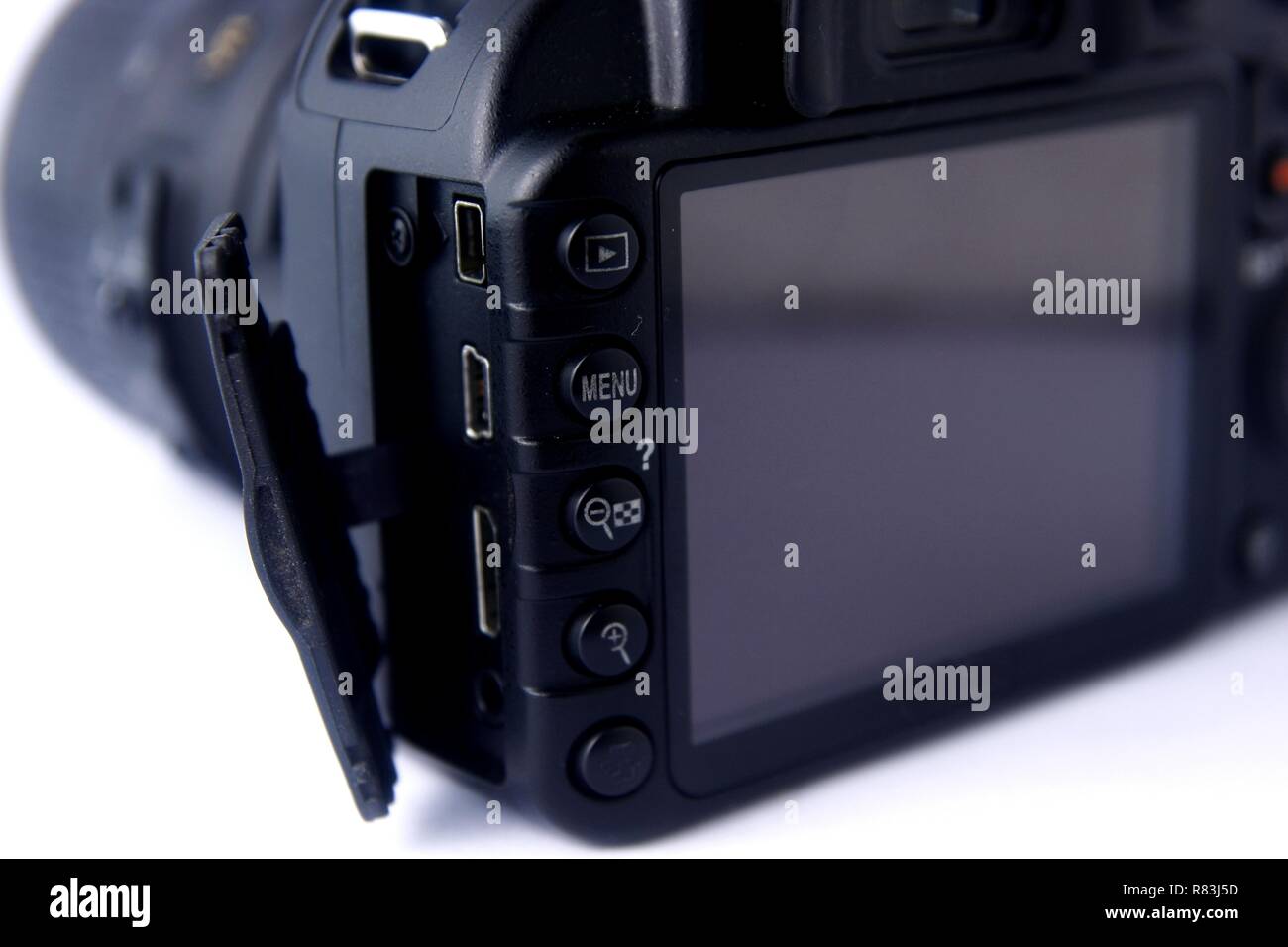 Foto del collegamento alle porte e ai pulsanti di una fotocamera reflex digitale Foto Stock