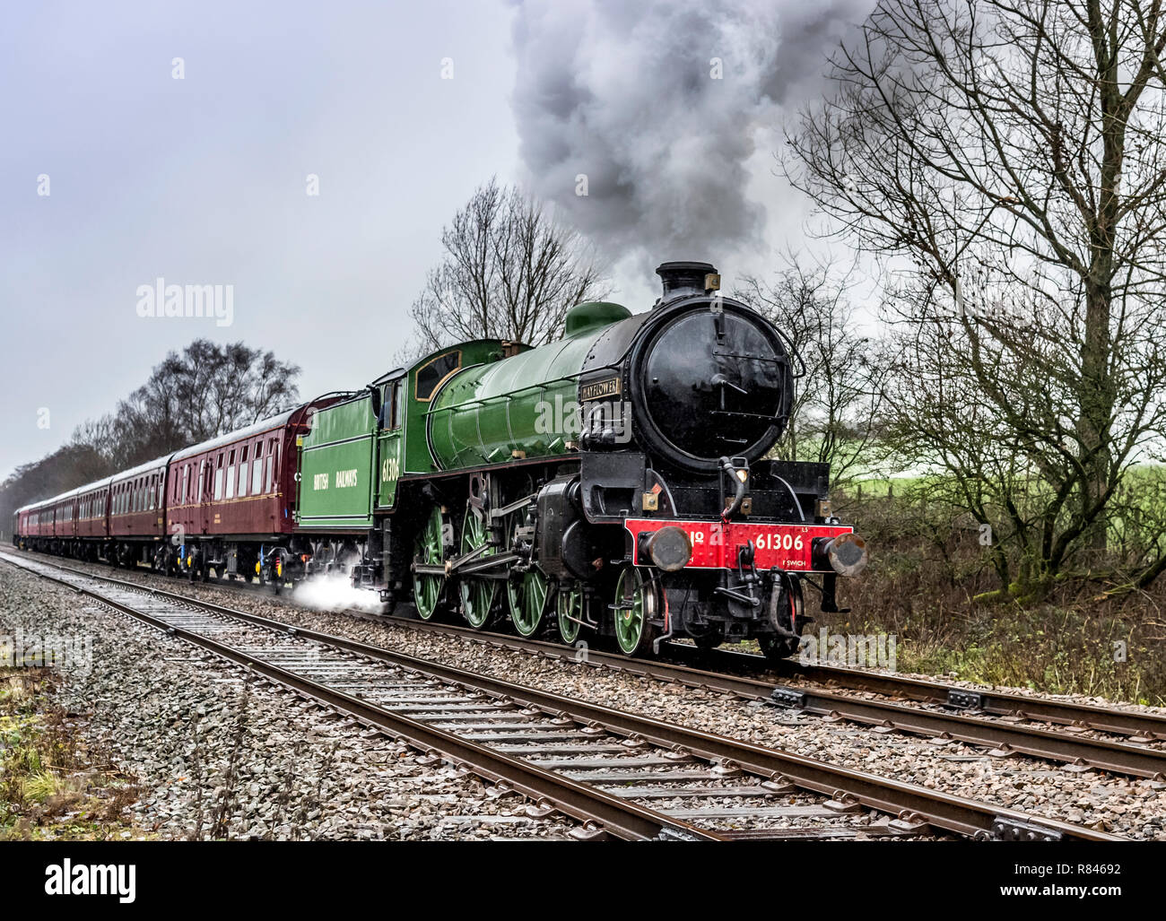 Mayflower treno a vapore sottoposto a prove di carico prima di entrare in servizio, passando attraverso Bentham sulla linea Lancaster-Leeds Foto Stock