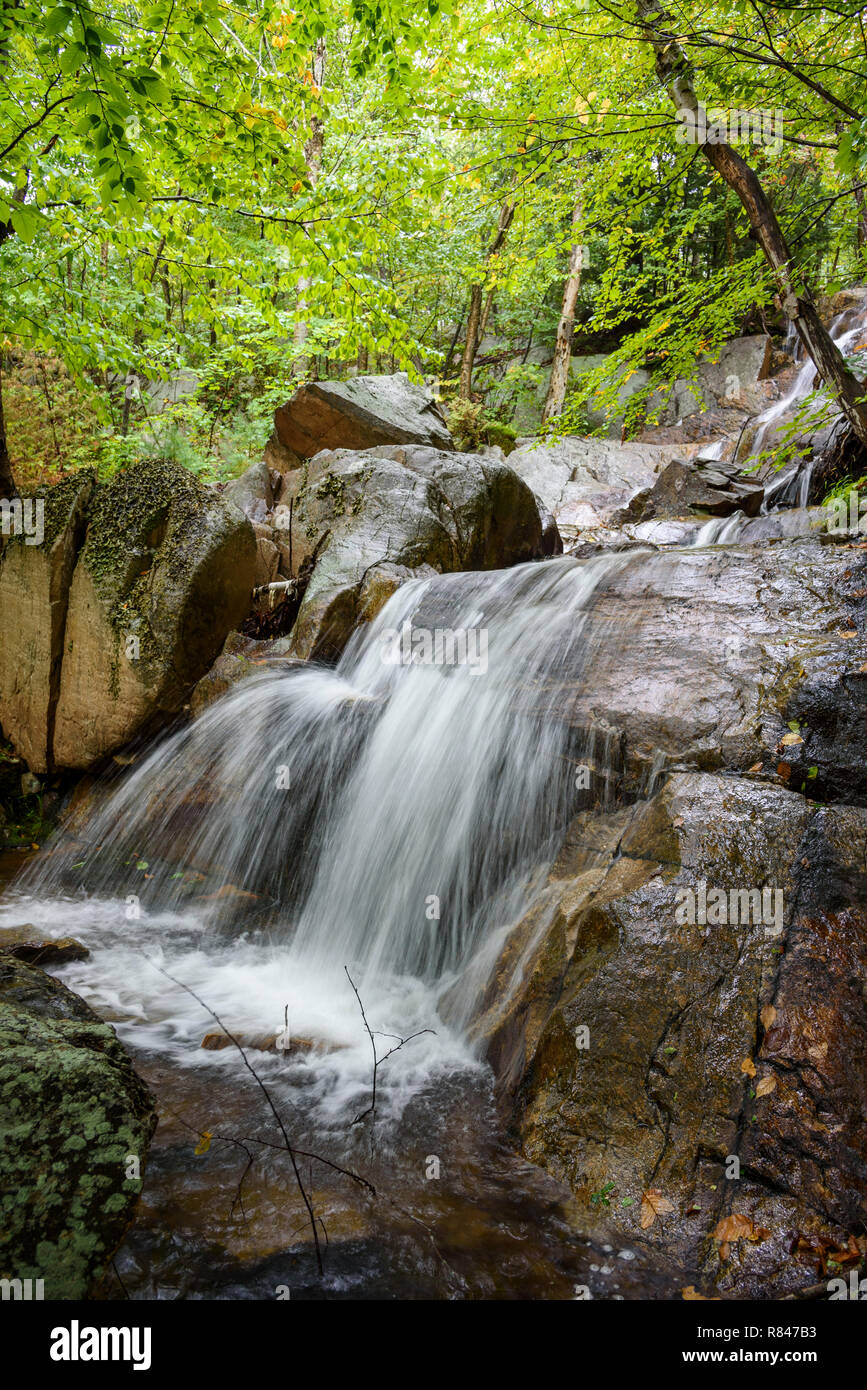 Cascate, La Cloche Silhouette Trail, Killarney Provincial Park, Ontario, Canada Foto Stock