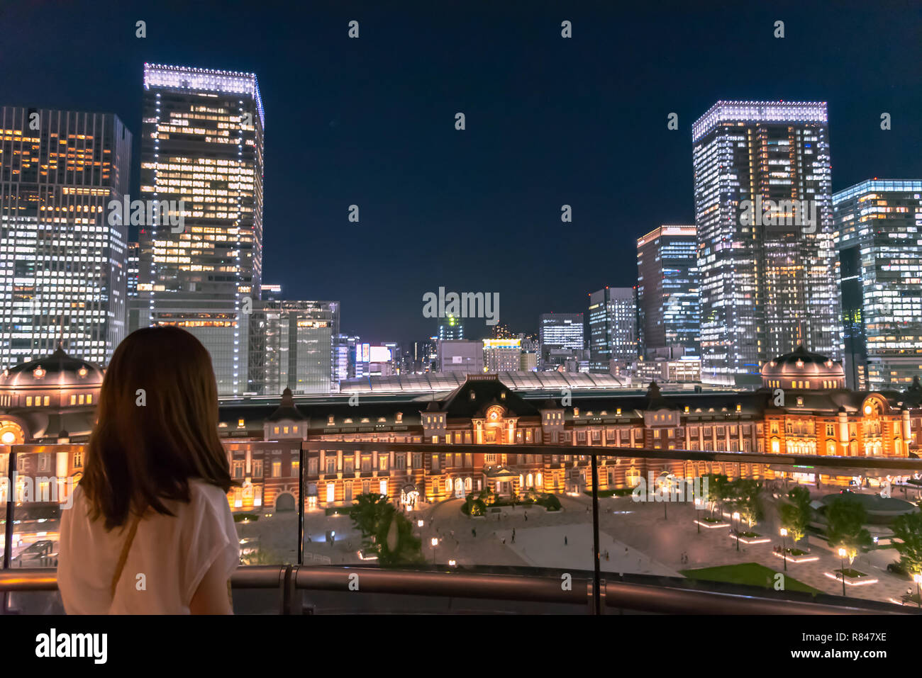 La stazione di Tokyo edificio a Twilight time. Foto Stock