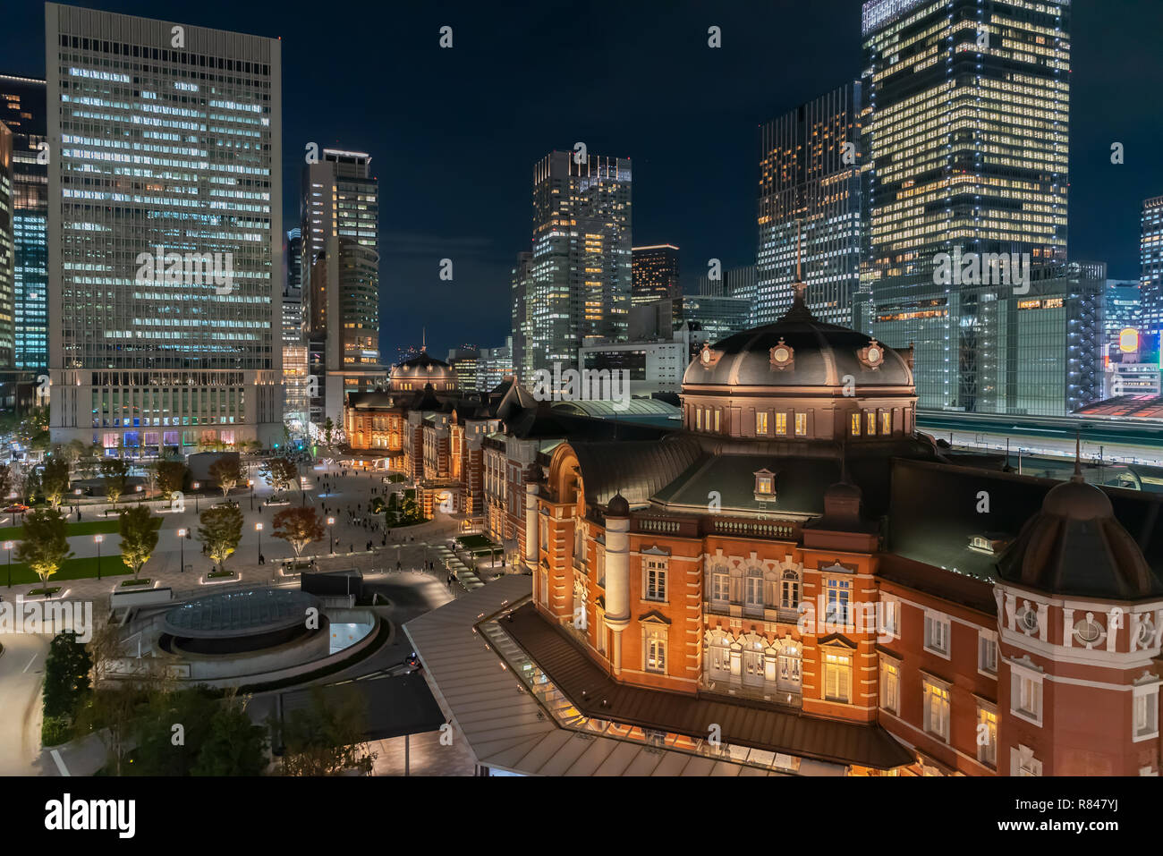La stazione di Tokyo edificio a Twilight time. Foto Stock