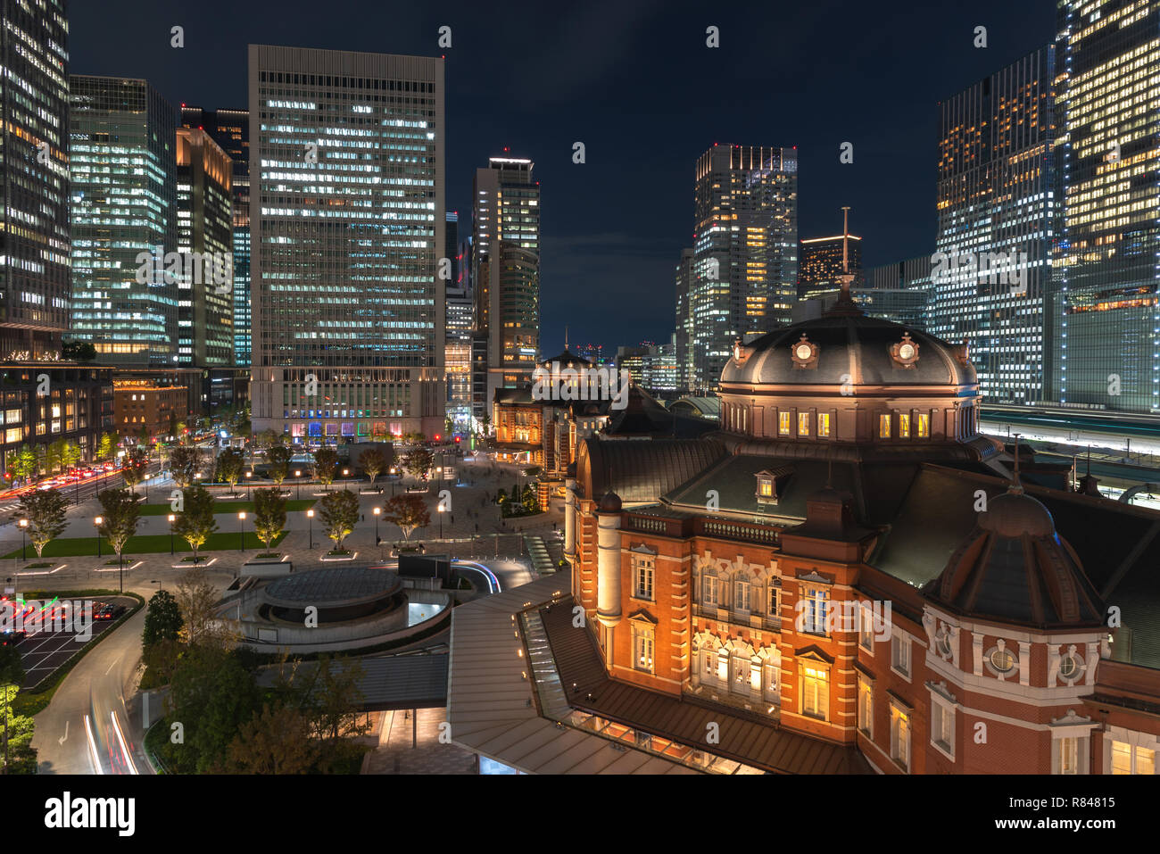 La stazione di Tokyo edificio a Twilight time. Foto Stock