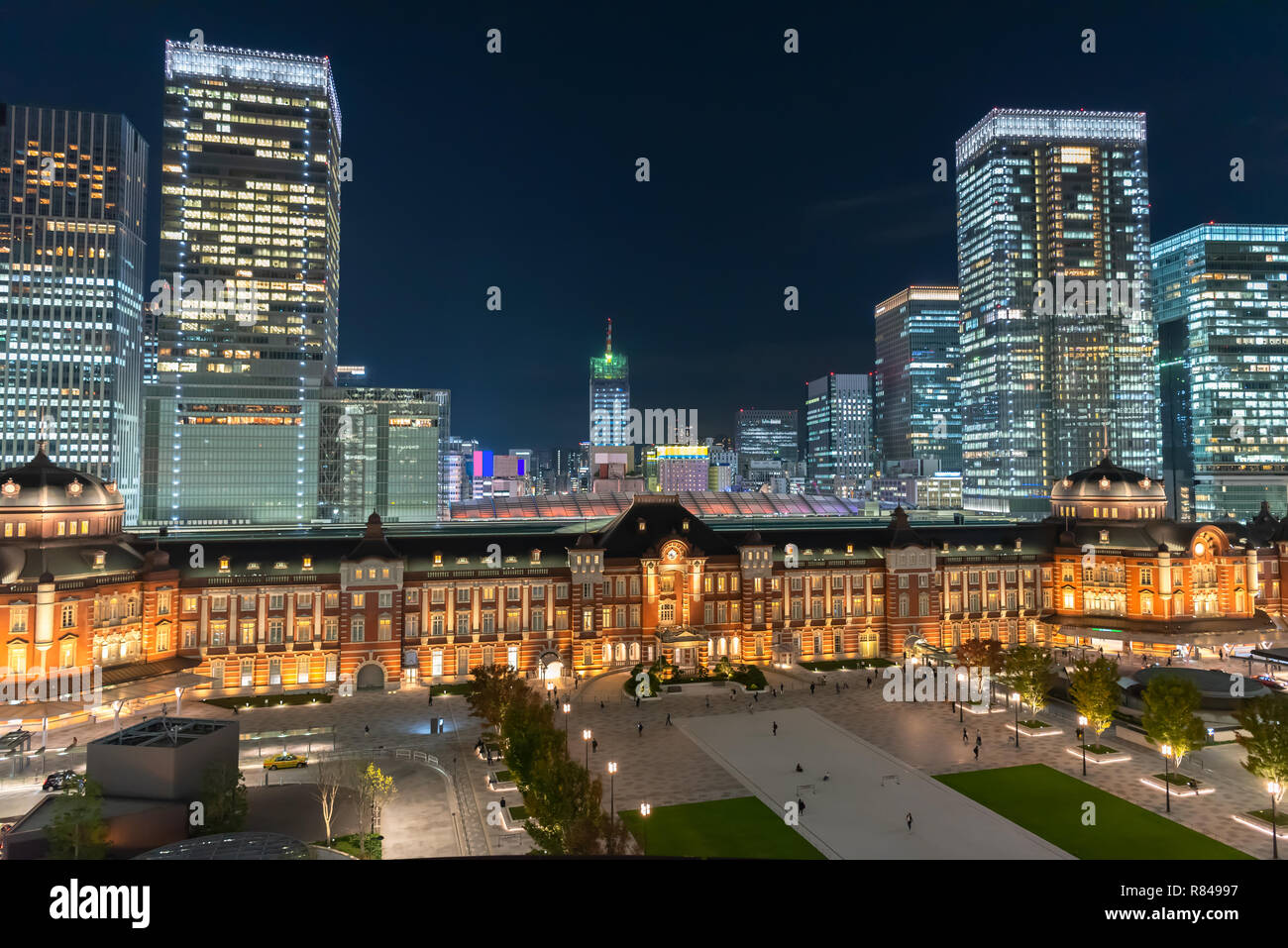 La stazione di Tokyo edificio a Twilight time. Foto Stock