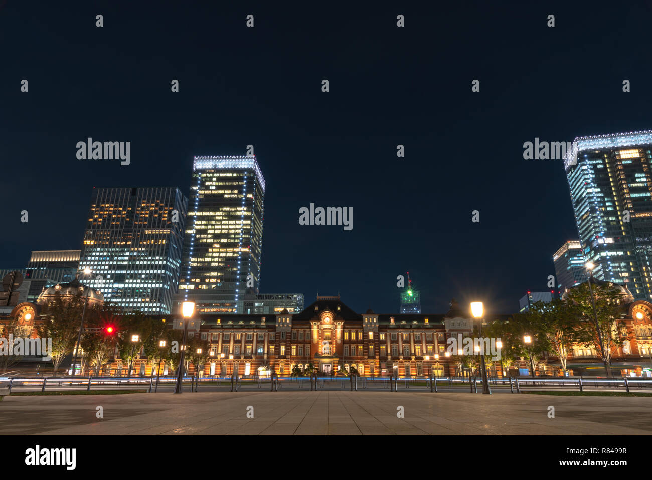 La stazione di Tokyo edificio a Twilight time. Foto Stock