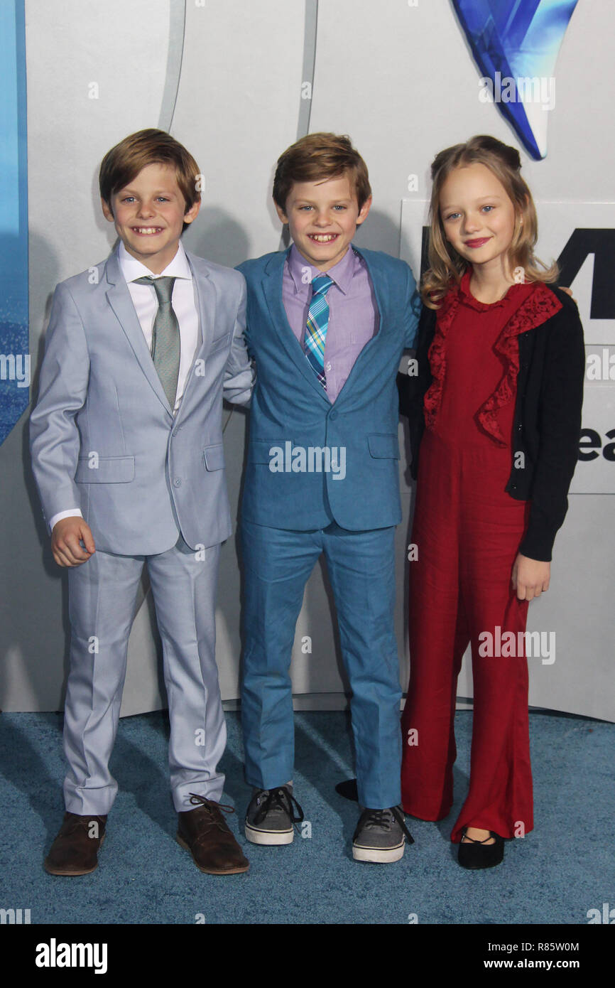 Cameron Crovetti, Nicholas Crovetti, Isabella Crovetti 12/12/2018 "Aquaman" Premiere tenutasi presso la leva TCL Teatro Cinese a Hollywood, CA Foto di Kazuki Hirata / HollywoodNewsWire.co Foto Stock