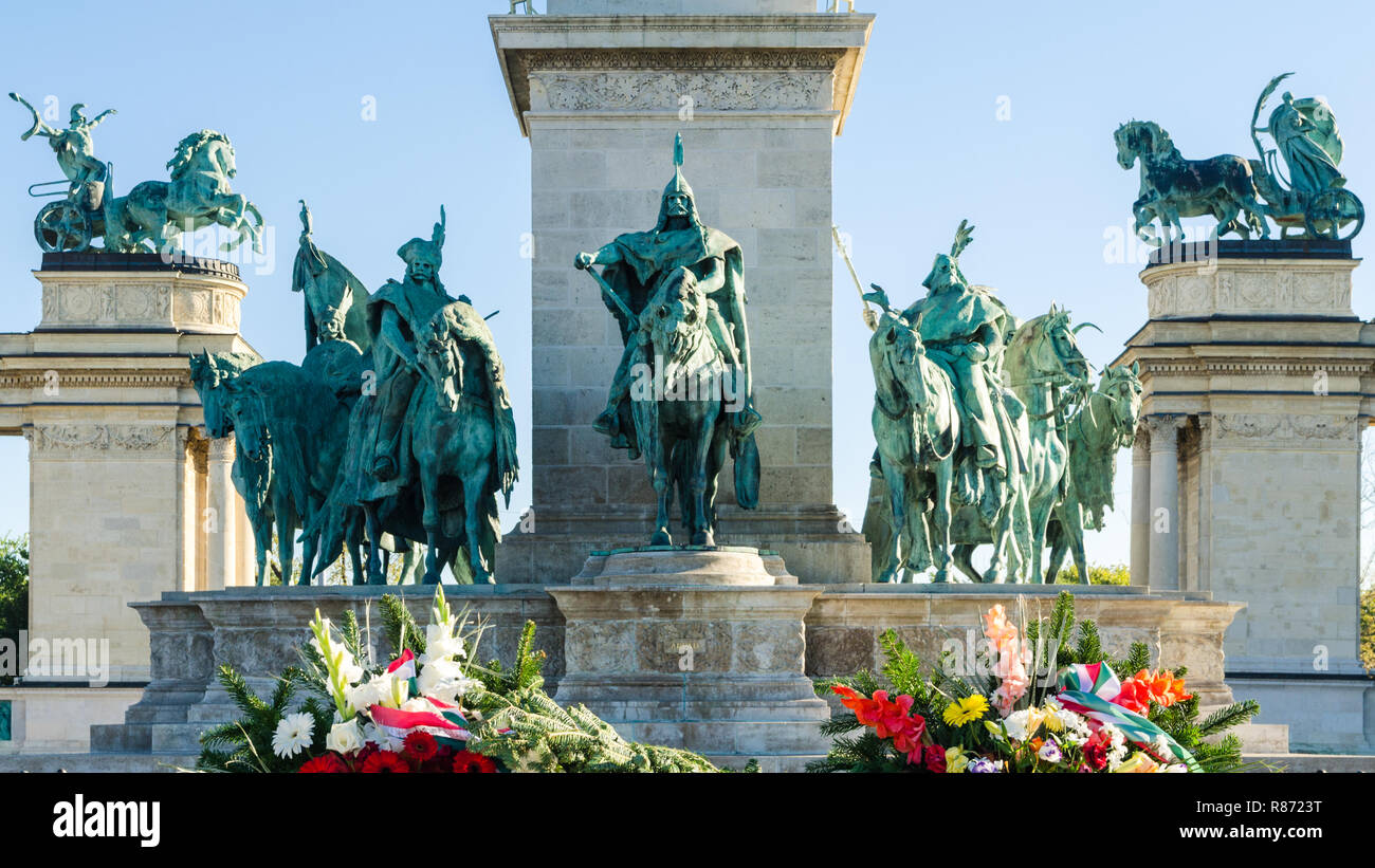 Sette Magyar Chieftains dal monumento del millennio in Piazza degli Eroi, Budapest, Ungheria Foto Stock