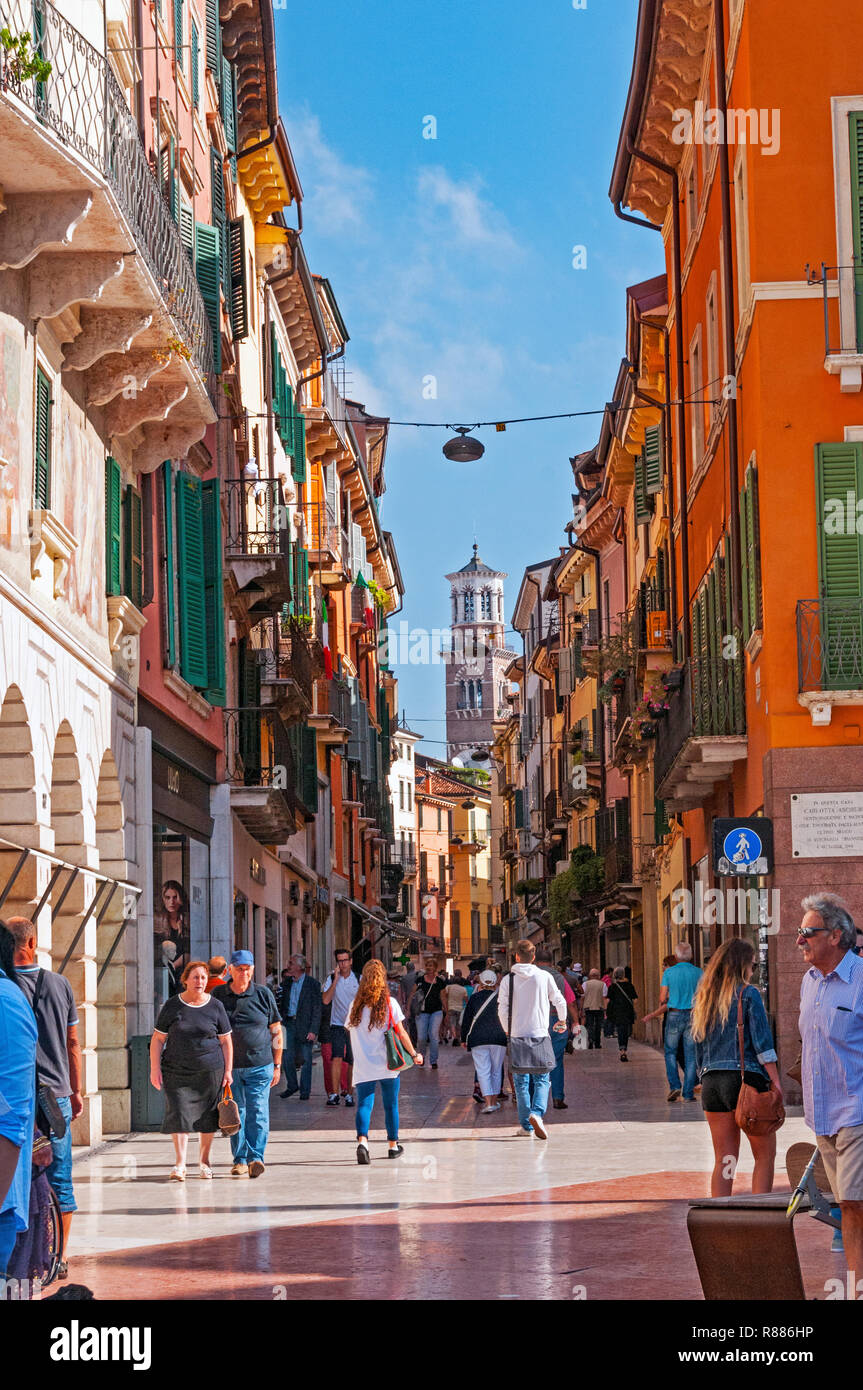 Strada di Verona, Italia Foto Stock