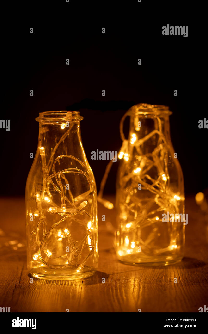 Vasi di vetro con le luci fairy Foto Stock