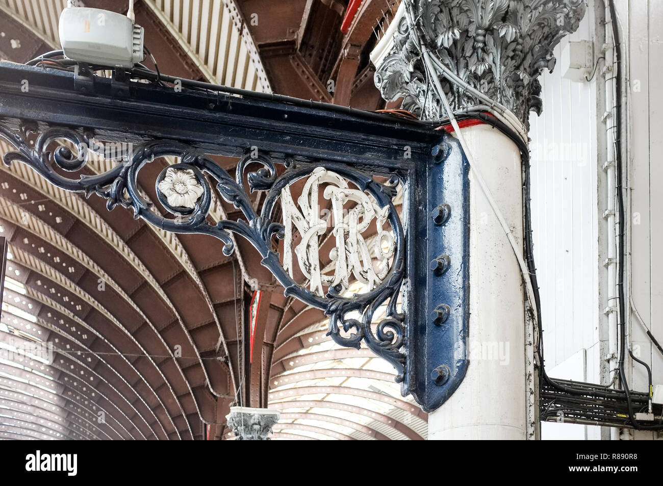 Un ferro vecchio segno LNER a York stazione ferroviaria Foto Stock