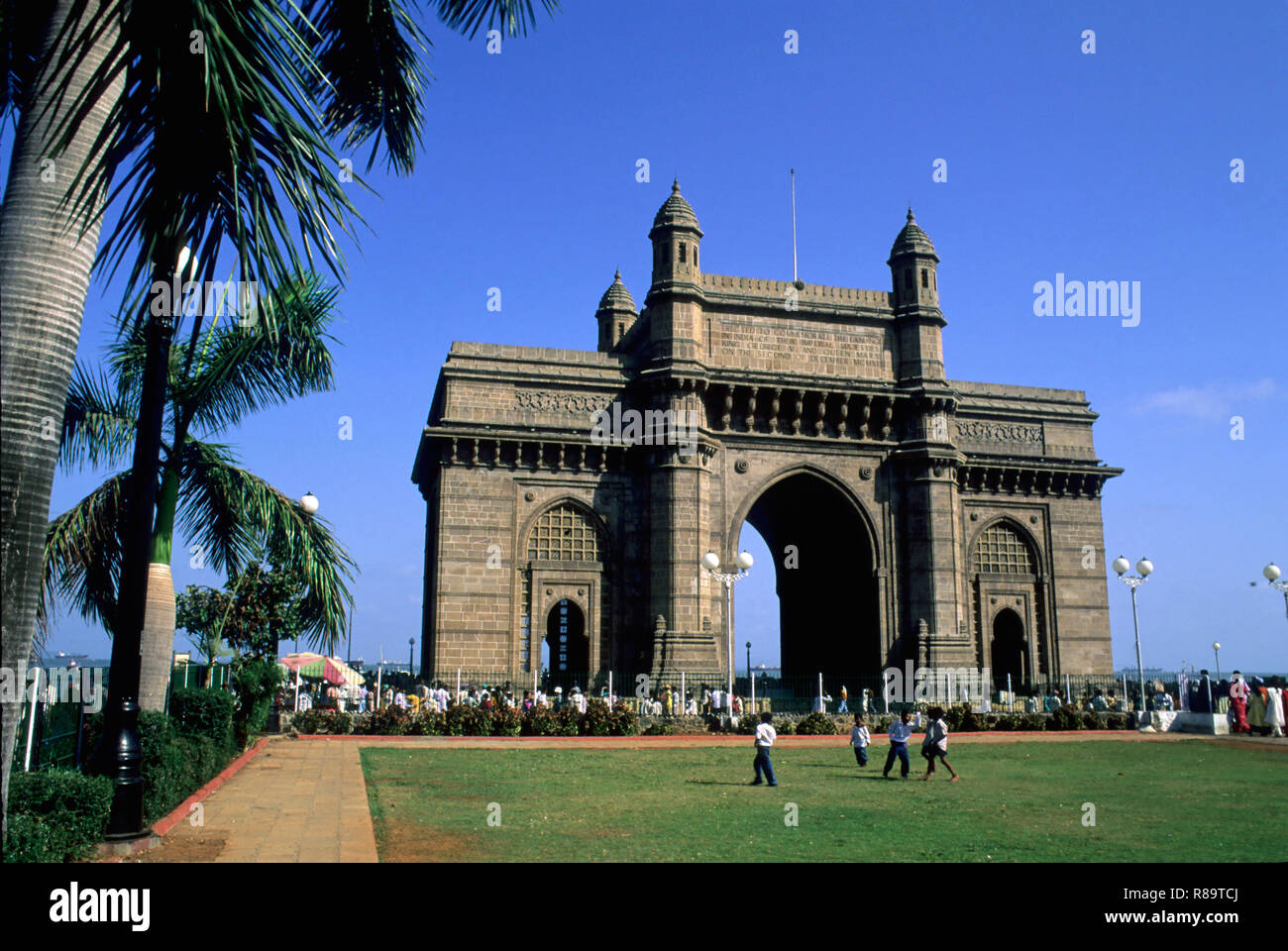 Porta d'India, Apollo Bandar, Colaba, Rambandani Road, Shyamaprasad Mukherjee Chowk, Bombay, Mumbai, Maharashtra, India Foto Stock