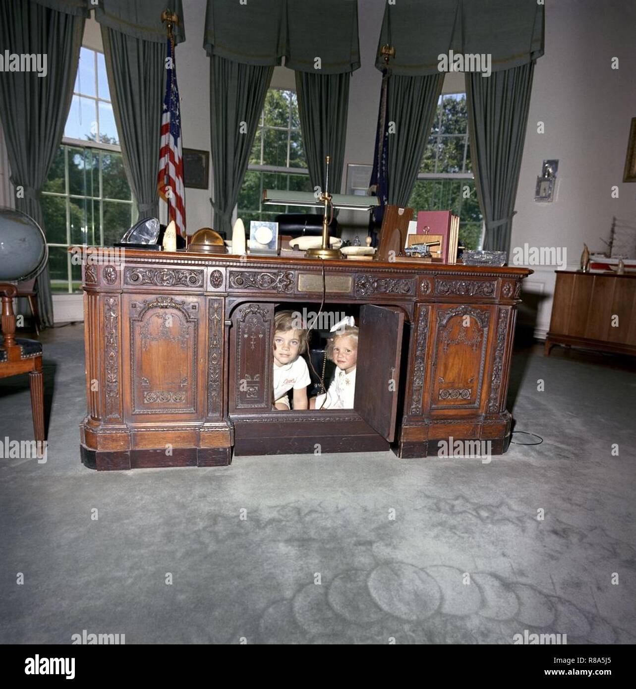 Caroline Kennedy Kerry Kennedy Resolute Desk a. Foto Stock