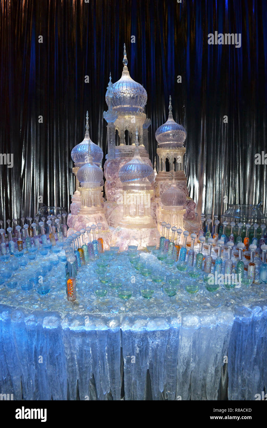 Sculture di ghiaccio dal partito a sfere, prom presso l'Harry Potter Studios a Leavesden, London, Regno Unito Foto Stock