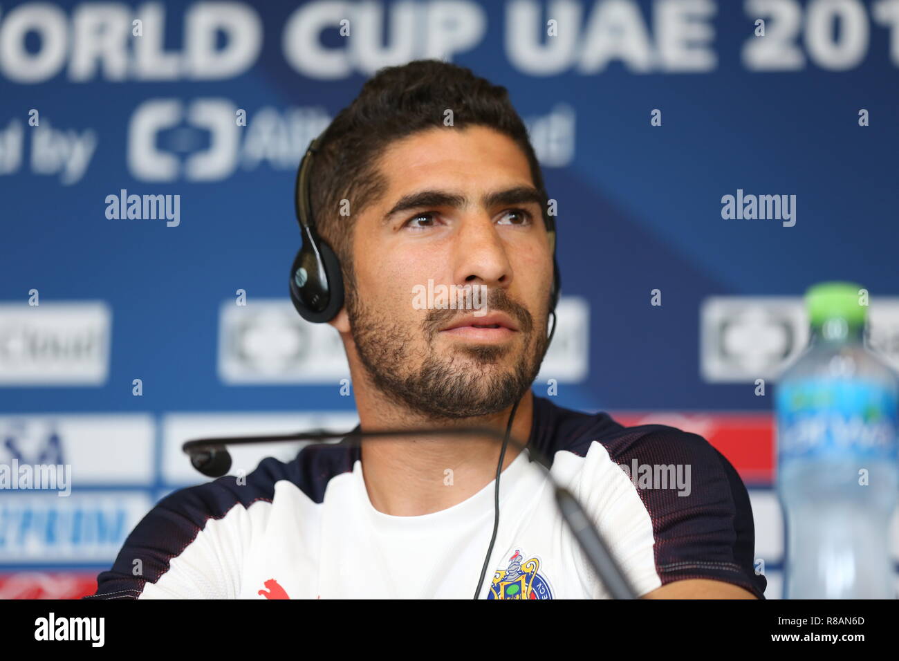 14 dicembre 2018, Emirati Arabi Uniti, Abu Dhabi: CD Guadalajara di Jair Pereira partecipa a una conferenza stampa in anticipo del sabato il Club FIFA World Cup quarti di finale partita di calcio contro il Kashima palchi. Foto: -/dpa Foto Stock